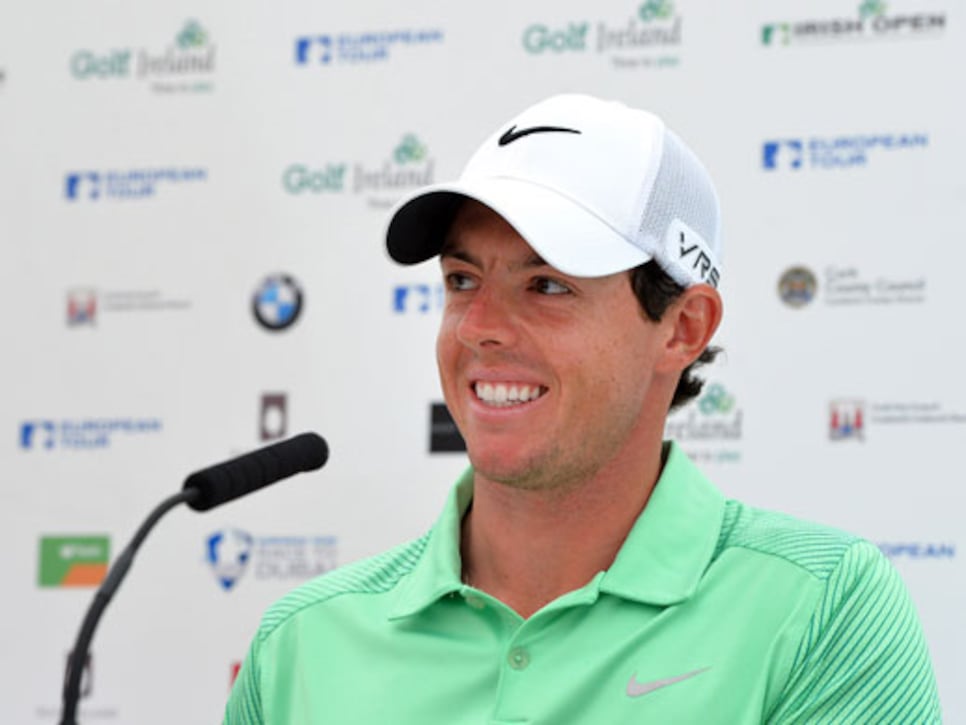 /content/dam/images/golfdigest/fullset/2015/07/20/55ad725ab01eefe207f68f22_blogs-the-loop-blog-rory-mcilroy-huggan-0618.jpg