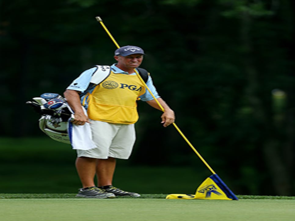 /content/dam/images/golfdigest/fullset/2015/07/20/55ad72c4b01eefe207f695f3_blogs-the-loop-loop-jim-mackay-caddie-open-300.jpg