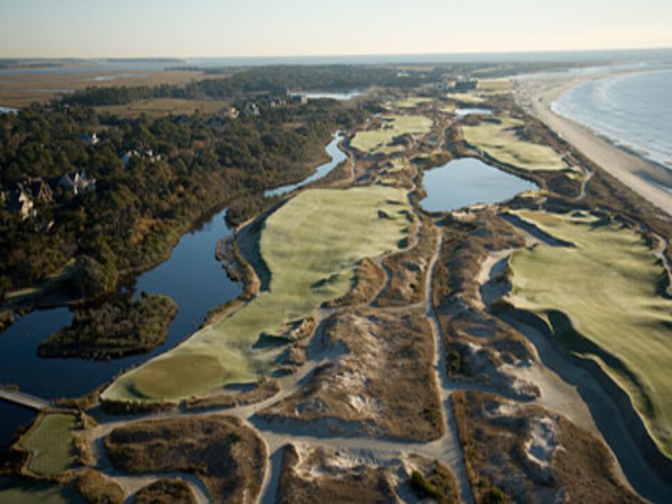 /content/dam/images/golfdigest/fullset/2015/07/20/55ad72f4b01eefe207f698fe_golf-tours-news-blogs-local-knowledge-assets_c-2011-01-kiawah-thumb-470x259-25062.jpg