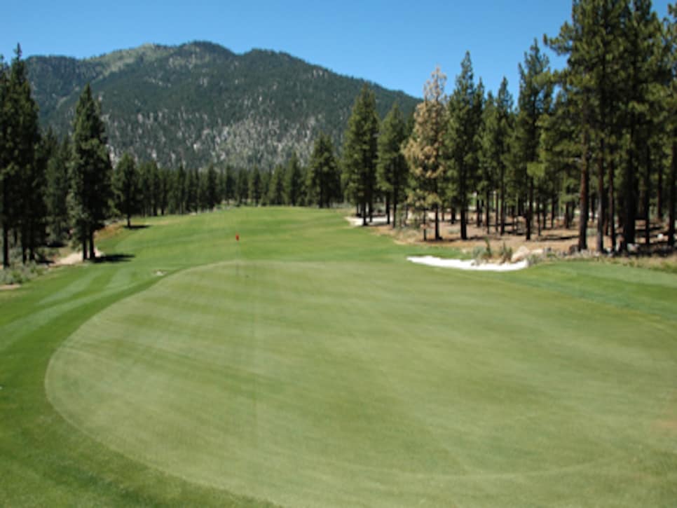 /content/dam/images/golfdigest/fullset/2015/07/20/55ad72f6b01eefe207f69922_golf-courses-blogs-wheres-matty-g-ClearCreek_16.jpg