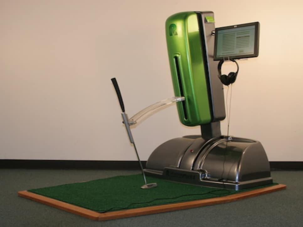 /content/dam/images/golfdigest/fullset/2015/07/20/55ad7319add713143b424925_golf-equipment-blogs-newstuff-RoboPutt.jpg