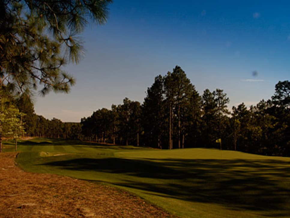 /content/dam/images/golfdigest/fullset/2015/07/20/55ad7335add713143b424b10_golf-tours-news-blogs-local-knowledge-assets_c-2011-03-pine_needles_470-thumb-470x312-27462.jpg