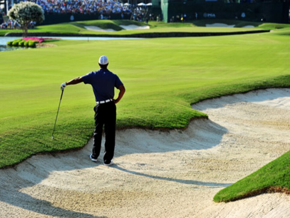 /content/dam/images/golfdigest/fullset/2015/07/20/55ad73d6add713143b425328_golf-tours-news-blogs-local-knowledge-assets_c-2011-08-woods_pga_bunker_470-thumb-470x322-42162.jpg