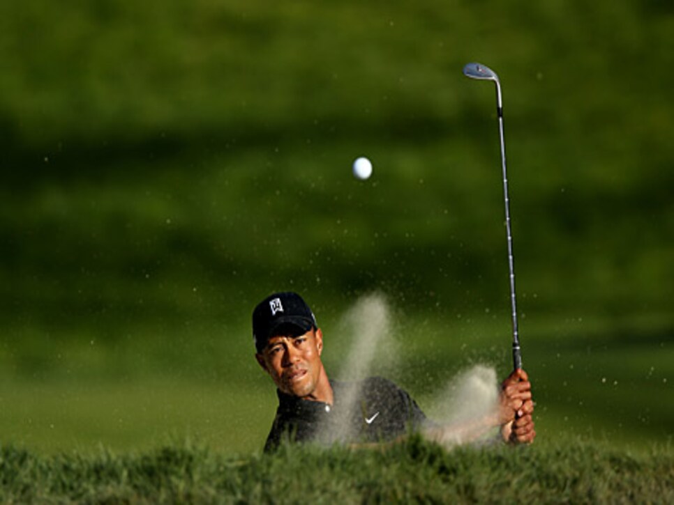 /content/dam/images/golfdigest/fullset/2015/07/20/55ad757dadd713143b4268c0_golf-tours-news-blogs-local-knowledge-tiger_woods_us_open_120615.jpg