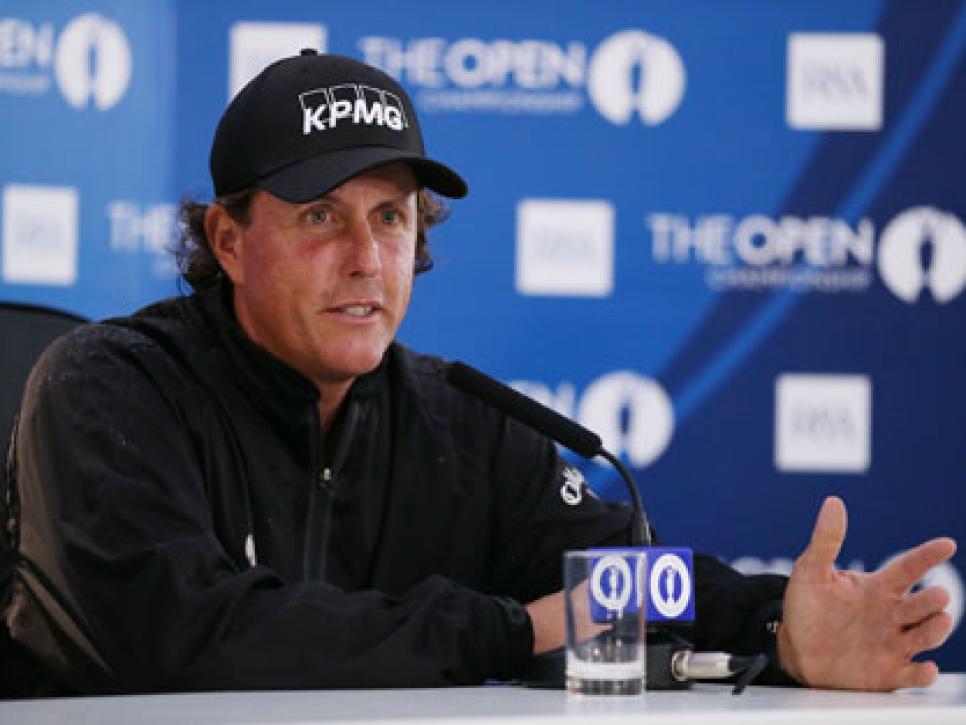 /content/dam/images/golfdigest/fullset/2015/07/20/55ad7617b01eefe207f6c1c0_golf-tours-news-blogs-local-knowledge-assets_c-2013-01-phil-mickelson-interview-470-thumb-470x313-88102.jpg