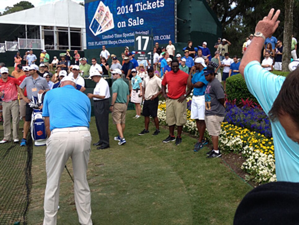 Maurice Jones-Drew makes TPC's 17th look easy, This is the Loop