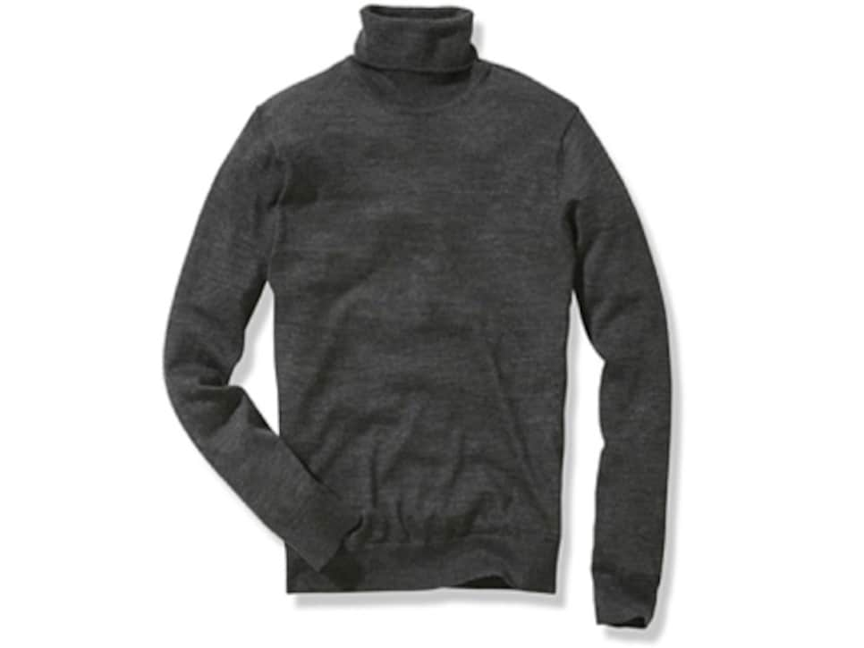 /content/dam/images/golfdigest/fullset/2015/07/20/55ad76f0b01eefe207f6ca54_golf-equipment-blogs-newstuff-03style-blog-sweaters.jpg