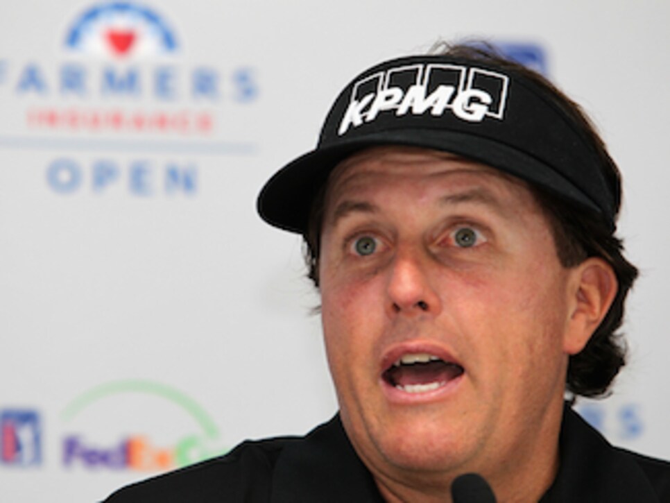 /content/dam/images/golfdigest/fullset/2015/07/20/55ad7780b01eefe207f6d064_golf-tours-news-blogs-local-knowledge-assets_c-2012-07-Mickelson-thumb-325x260-74202.jpg