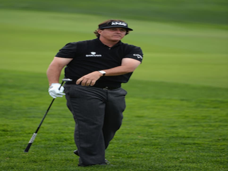 /content/dam/images/golfdigest/fullset/2015/07/20/55ad7781add713143b428116_golf-tours-news-blogs-local-knowledge-assets_c-2012-07-Mickelson-thumb-300x450-74202.jpg