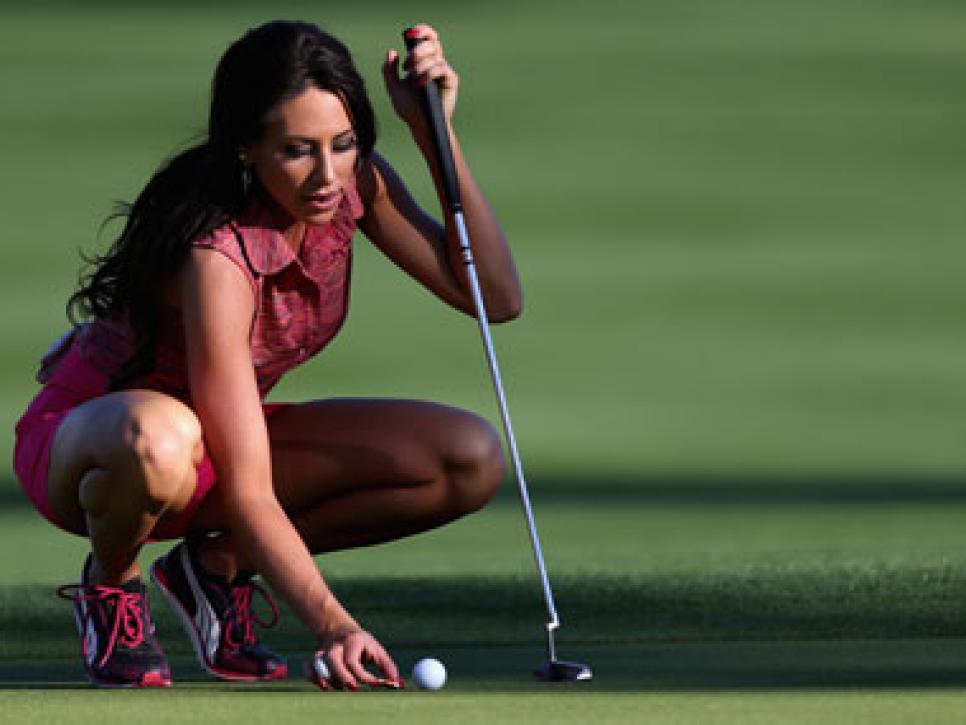/content/dam/images/golfdigest/fullset/2015/07/20/55ad7786b01eefe207f6d09f_golf-tours-news-blogs-local-knowledge-assets_c-2014-01-blog-holly-lining-up-0117-thumb-470x285-110206.jpg