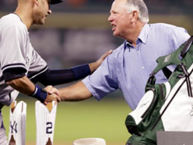 There's nothing more relatable than this MLB umpire cursing on a hot mic, This is the Loop