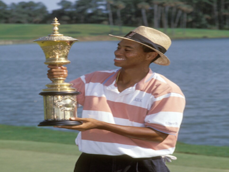 /content/dam/images/golfdigest/fullset/2015/07/20/55ad7840add713143b428ad4_blogs-the-loop-assets_c-2014-04-TigerAmateur-thumb-300x355-133155.jpg