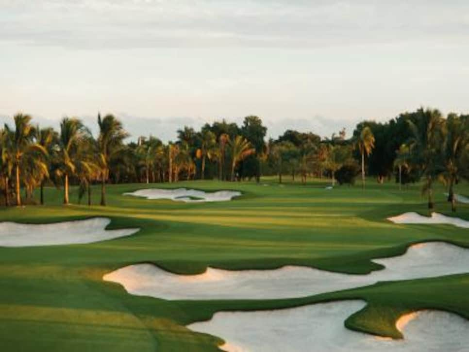 /content/dam/images/golfdigest/fullset/2015/07/20/55ad7887b01eefe207f6dccb_golf-tours-news-blogs-local-knowledge-assets_c-2014-03-Doral-Blue-Monster-17-thumb-440x292-116563.jpg