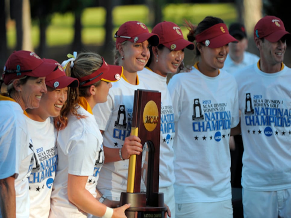 /content/dam/images/golfdigest/fullset/2015/07/20/55ad78ffadd713143b4295a8_blogs-the-loop-loop-usc-women-ncaa-team-picture-2-518.jpg