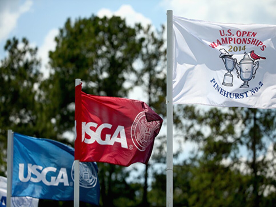 /content/dam/images/golfdigest/fullset/2015/07/20/55ad790badd713143b429655_blogs-the-loop-loop-usopen-flags-wind.518.jpg