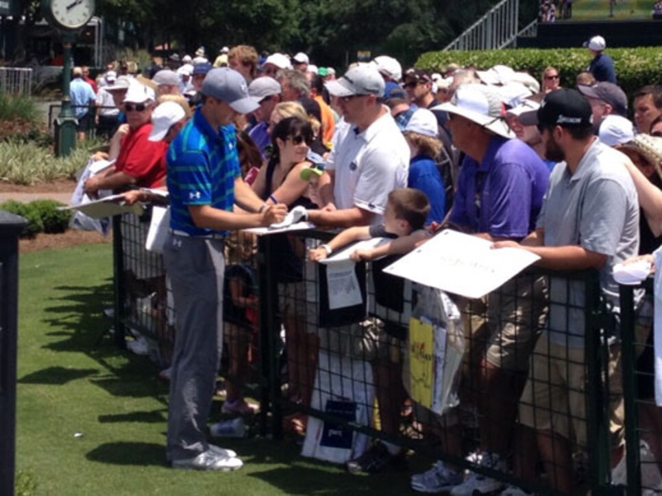 /content/dam/images/golfdigest/fullset/2015/07/20/55ad790dadd713143b429679_blogs-the-loop-assets_c-2014-05-blog-spieth-autograph-thumb-518x389-133873.jpg