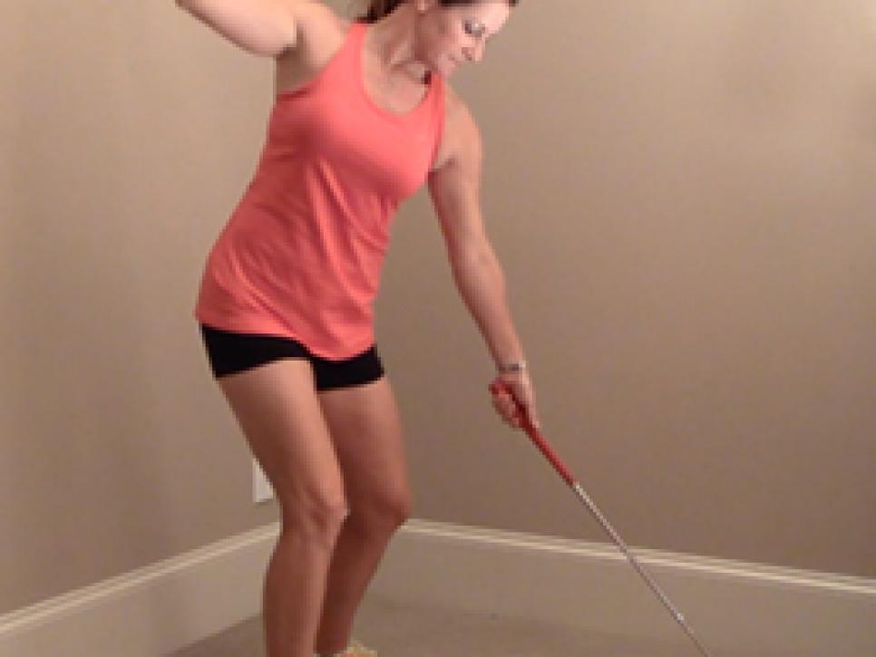 /content/dam/images/golfdigest/fullset/2015/07/20/55ad799dadd713143b429d66_blogs-the-loop-fitness-friday-over-the-top-drill-260.jpg