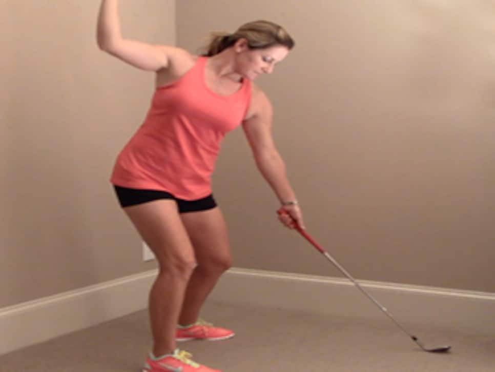 /content/dam/images/golfdigest/fullset/2015/07/20/55ad799dadd713143b429d66_blogs-the-loop-fitness-friday-over-the-top-drill-260.jpg