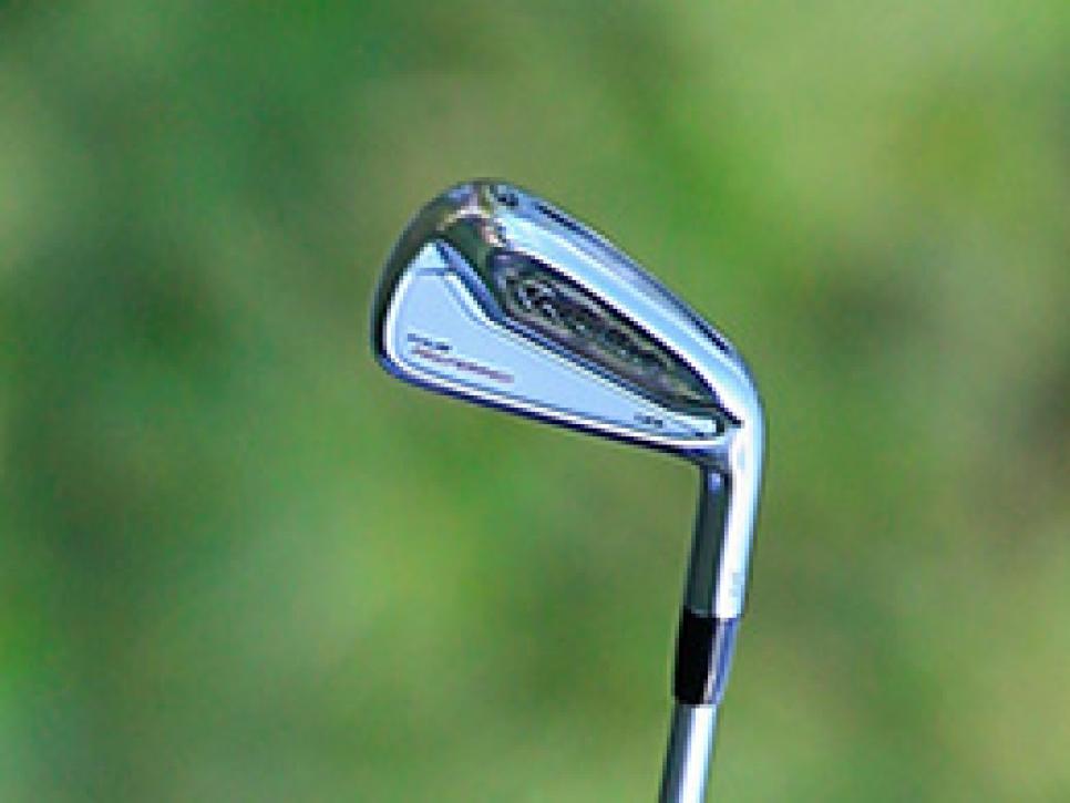 /content/dam/images/golfdigest/fullset/2015/07/20/55ad79f1add713143b42a208_blogs-the-loop-loop-driving-iron-taylor-made-260.jpg