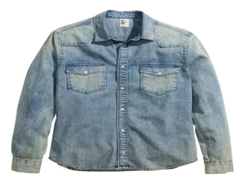 /content/dam/images/golfdigest/fullset/2015/07/20/55ad7a34add713143b42a5e2_blogs-the-loop-loop-Denim-Shirt-518.jpg