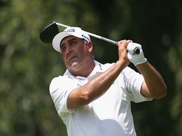 Winner's Bag: What Angel Cabrera used to win The Greenbrier Classic ...