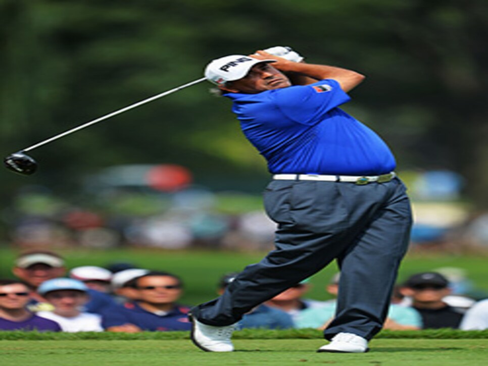 /content/dam/images/golfdigest/fullset/2015/07/20/55ad7a77b01eefe207f6f61d_blogs-the-loop-loop-Angel-Cabrera-before-2-250.jpg