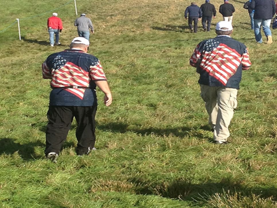 /content/dam/images/golfdigest/fullset/2015/07/20/55ad7a91b01eefe207f6f780_blogs-the-loop-loop-american-flag-t-shirt-guys-518.jpg