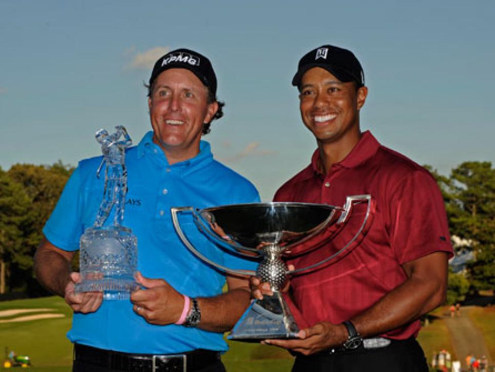 /content/dam/images/golfdigest/fullset/2015/07/20/55ad7a9ab01eefe207f6f80d_blogs-the-loop-blog-tiger-mickelson-0911.jpg