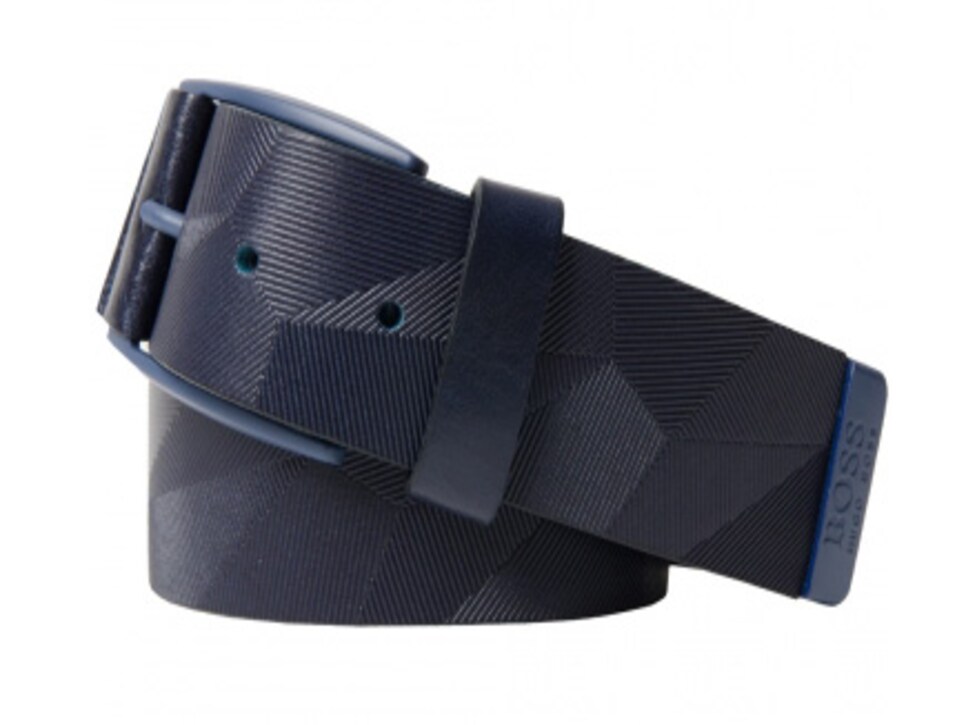 /content/dam/images/golfdigest/fullset/2015/07/20/55ad7aa2add713143b42abd8_blogs-the-loop-loop-Hugo-Boss-Navy-Belt-518.jpg