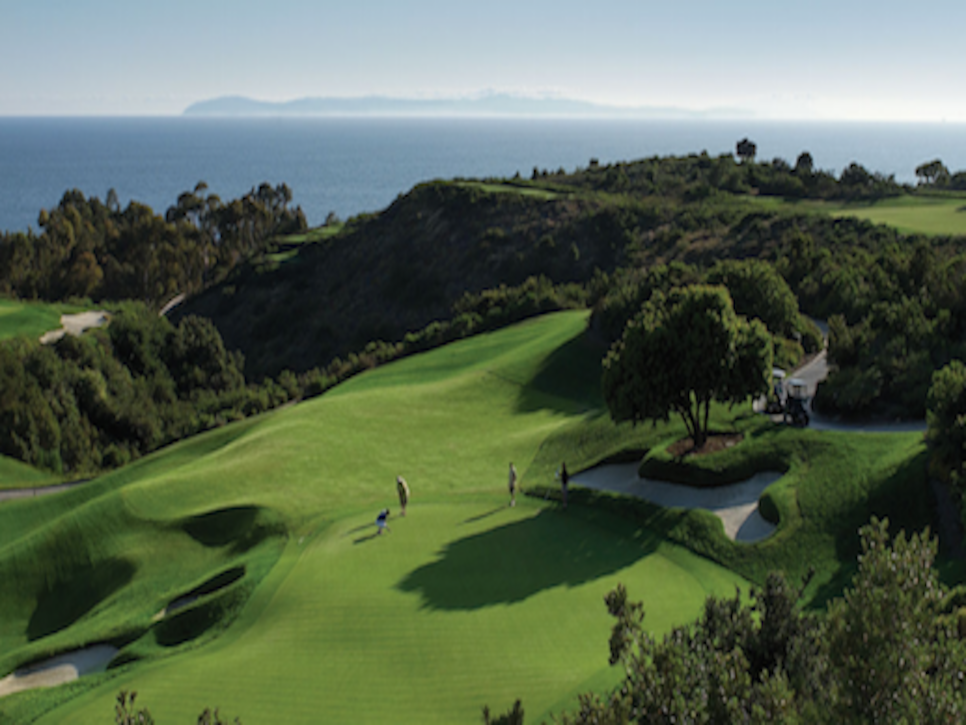 /content/dam/images/golfdigest/fullset/2015/07/20/55ad7b01add713143b42b126_blogs-the-loop-assets_c-2014-11-loop-pelicanhill-518-thumb-518x262-139923.png