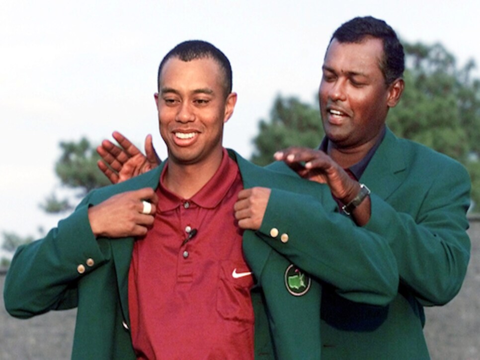 /content/dam/images/golfdigest/fullset/2015/07/20/55ad7b4fb01eefe207f70243_blogs-the-loop-141230-Tiger25-518.jpg