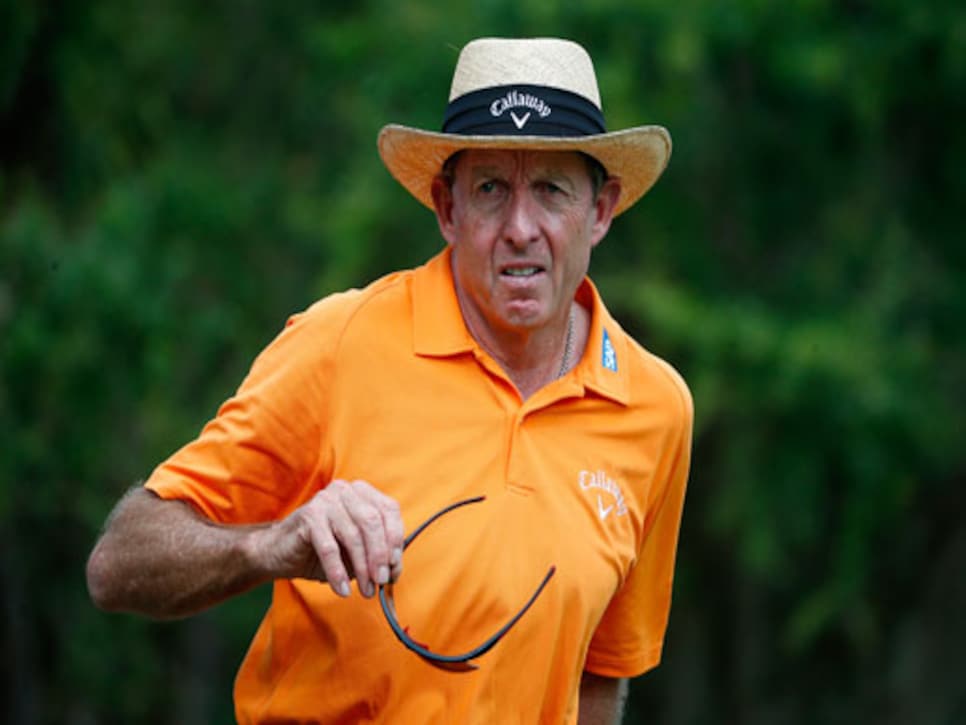 /content/dam/images/golfdigest/fullset/2015/07/20/55ad7b7cadd713143b42b80b_blogs-the-loop-blog-david-leadbetter-1126.jpg