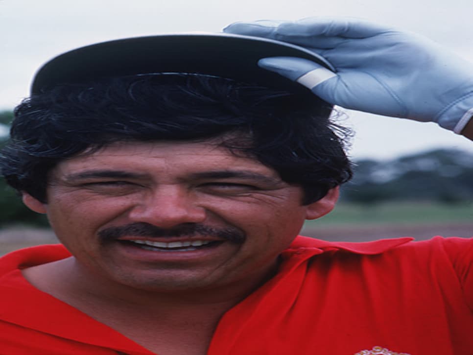 /content/dam/images/golfdigest/fullset/2015/07/20/55ad7bdcadd713143b42bd4d_blogs-the-loop-loop-trevino-mustache-1977-350.jpg