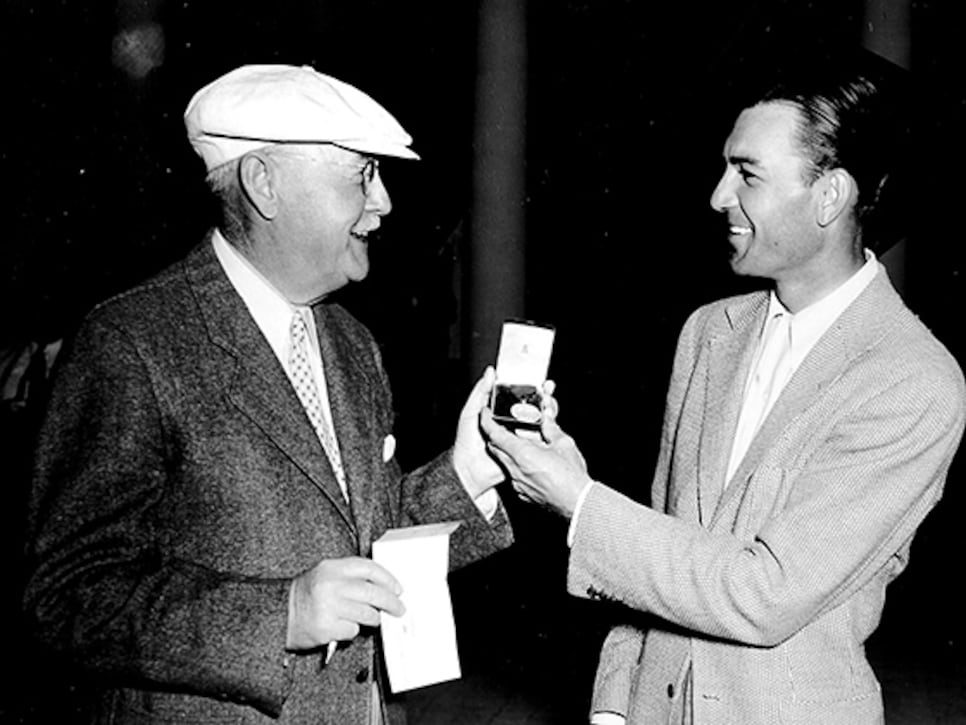 /content/dam/images/golfdigest/fullset/2015/07/20/55ad7c90b01eefe207f71400_blogs-the-loop-loop-ben-hogan-donald-ross-medal-560.jpg