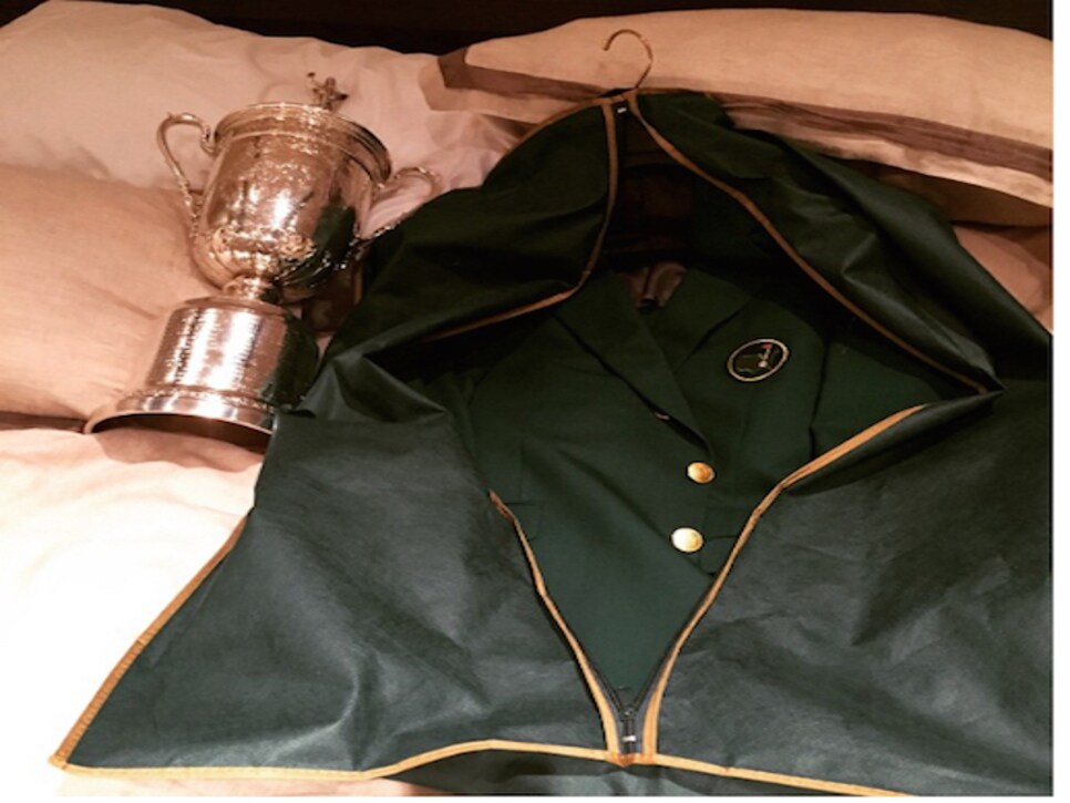 /content/dam/images/golfdigest/fullset/2015/07/20/55ad7da2add713143b42d58a_blogs-the-loop-greenjackettrophy.jpg