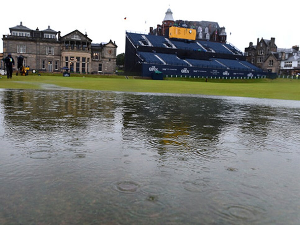 /content/dam/images/golfdigest/fullset/2015/07/20/55ad7dc4b01eefe207f72463_blogs-the-loop-loop-water-standrews-3-560.jpg