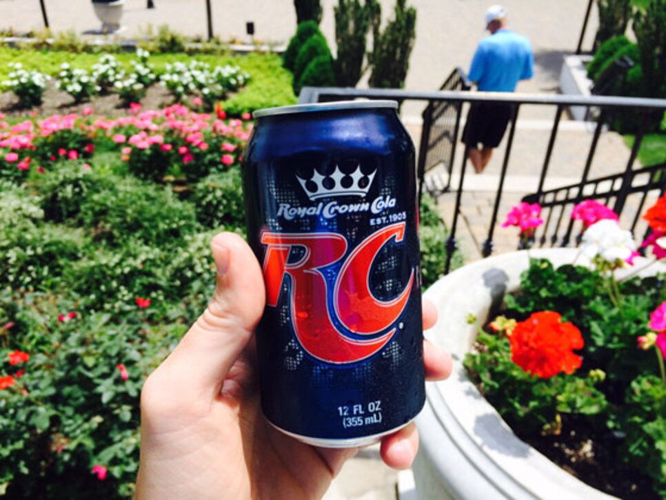 /content/dam/images/golfdigest/fullset/2015/07/20/55ad7dcbadd713143b42d792_blogs-the-loop-blog-RC-cola.jpg