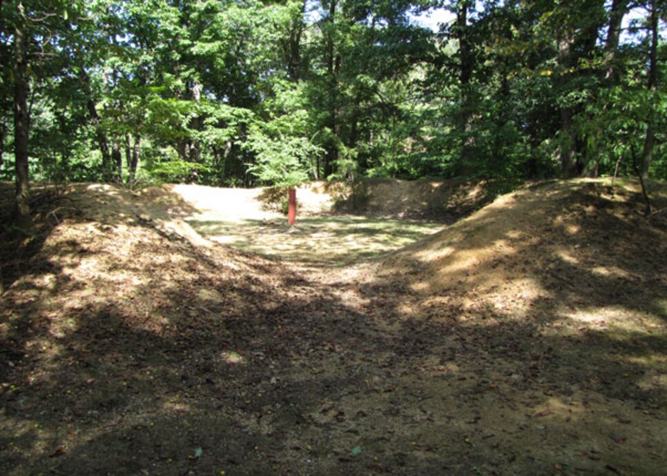 courses-2011-11-cosl05_civil_war_punchbowl.jpg