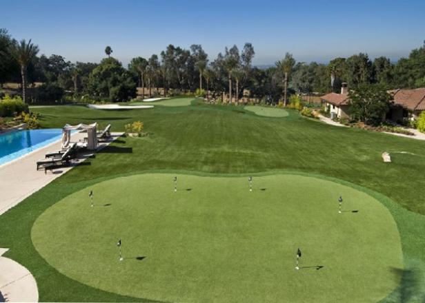 Best Backyard Golf Holes | Courses | Golf Digest