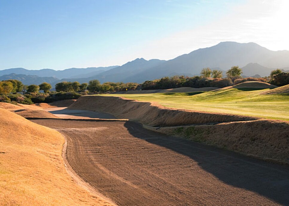 courses-2014-03-cosl06-pga-west-stadium.jpg