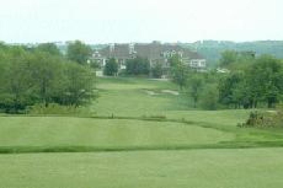 golf-courses-blogs-golf-real-estate-assets_c-2009-07-GlenOaks9-thumb-230x153-3741.jpg