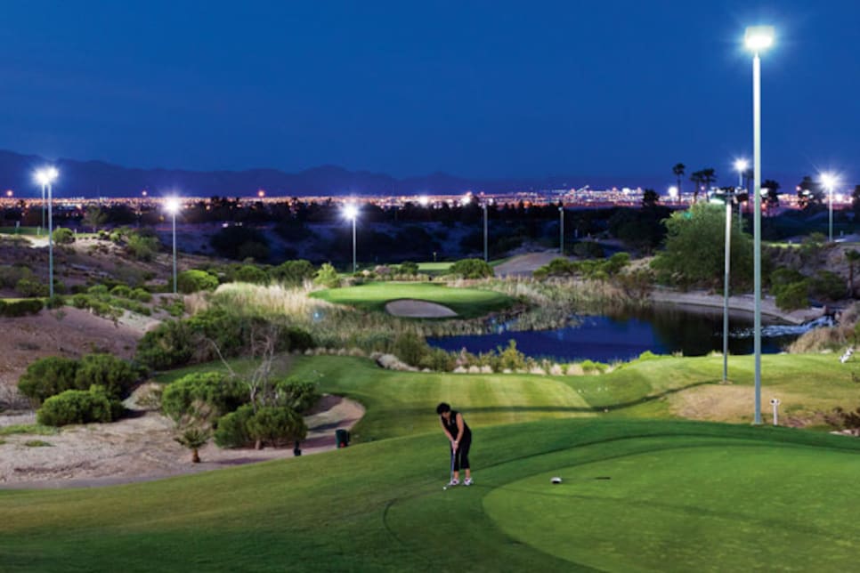 courses-2011-12-coar01_las_vegas_night_golf.jpg