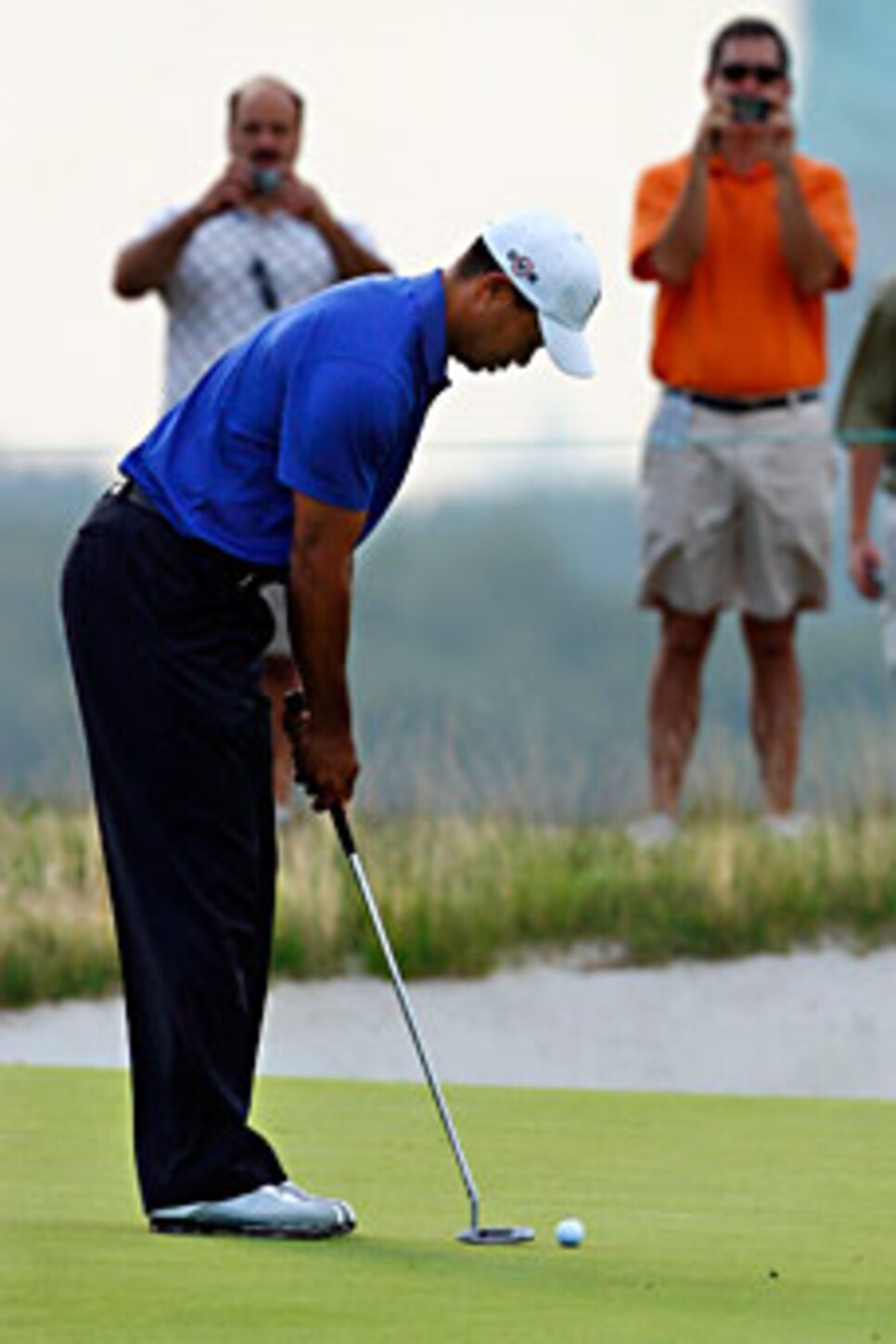 golfworld-2009-08-gwar01_090826_tiger_woods_2.jpg