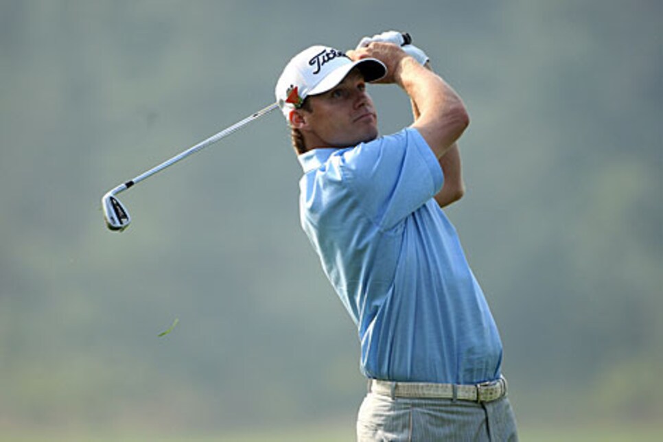 golfworld-2009-11-gwar01_1105watney.jpg