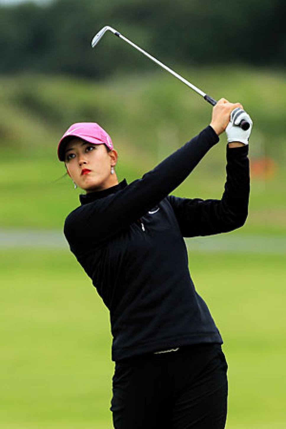golf-digest-woman-blogs-golf-digest-woman-assets_c-2010-07-gwar01_wie_blog_0729-thumb-300x450-19121.jpg