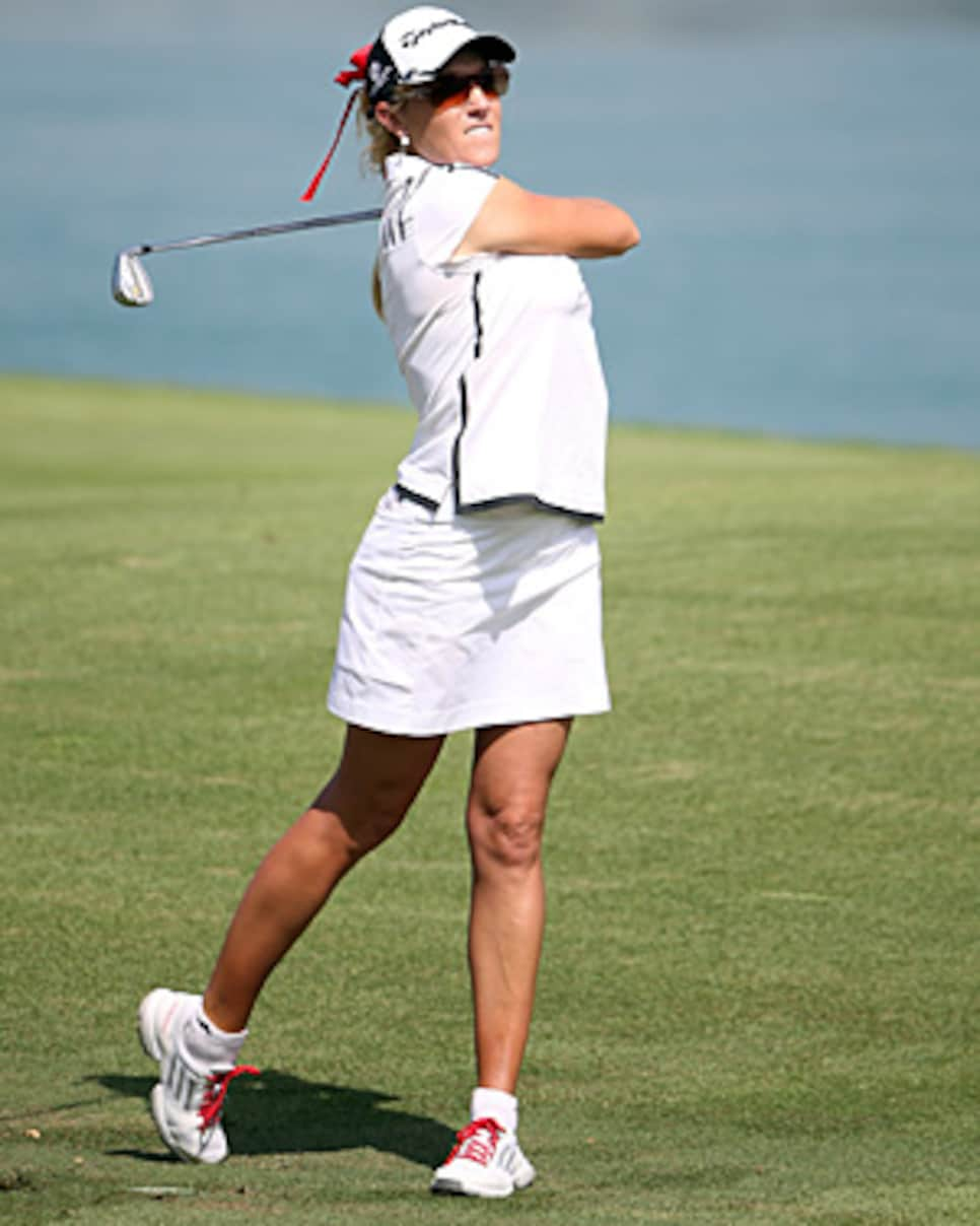 golf-digest-woman-blogs-golf-digest-woman-assets_c-2013-03-blog-natalie-gulbis-0301-thumb-300x383-91722.jpg