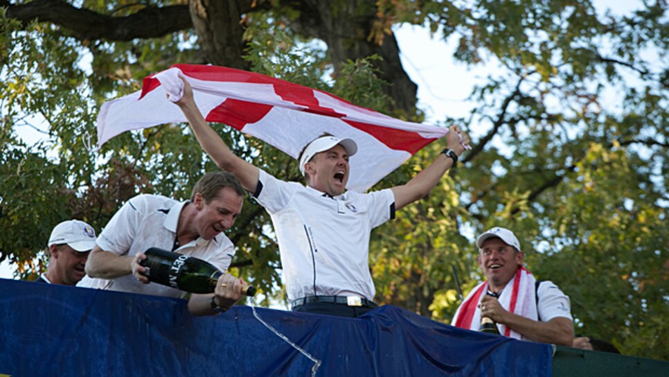 golfworld-2012-10-gwar_ian_poulter_jenkins_1001.jpg