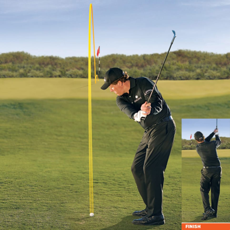 instruction-2009-12-inar02-phil-mickelson-chip-pitch.jpg