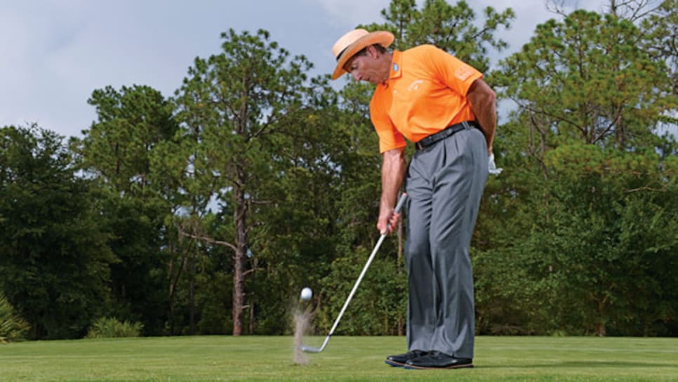 instruction-2015-01-inar01-david-leadbetter-chipping.jpg