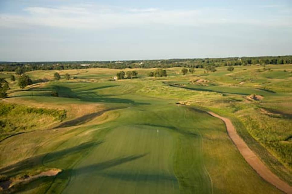 golfworld-2008-03-gwar03_080328erinhills.jpg